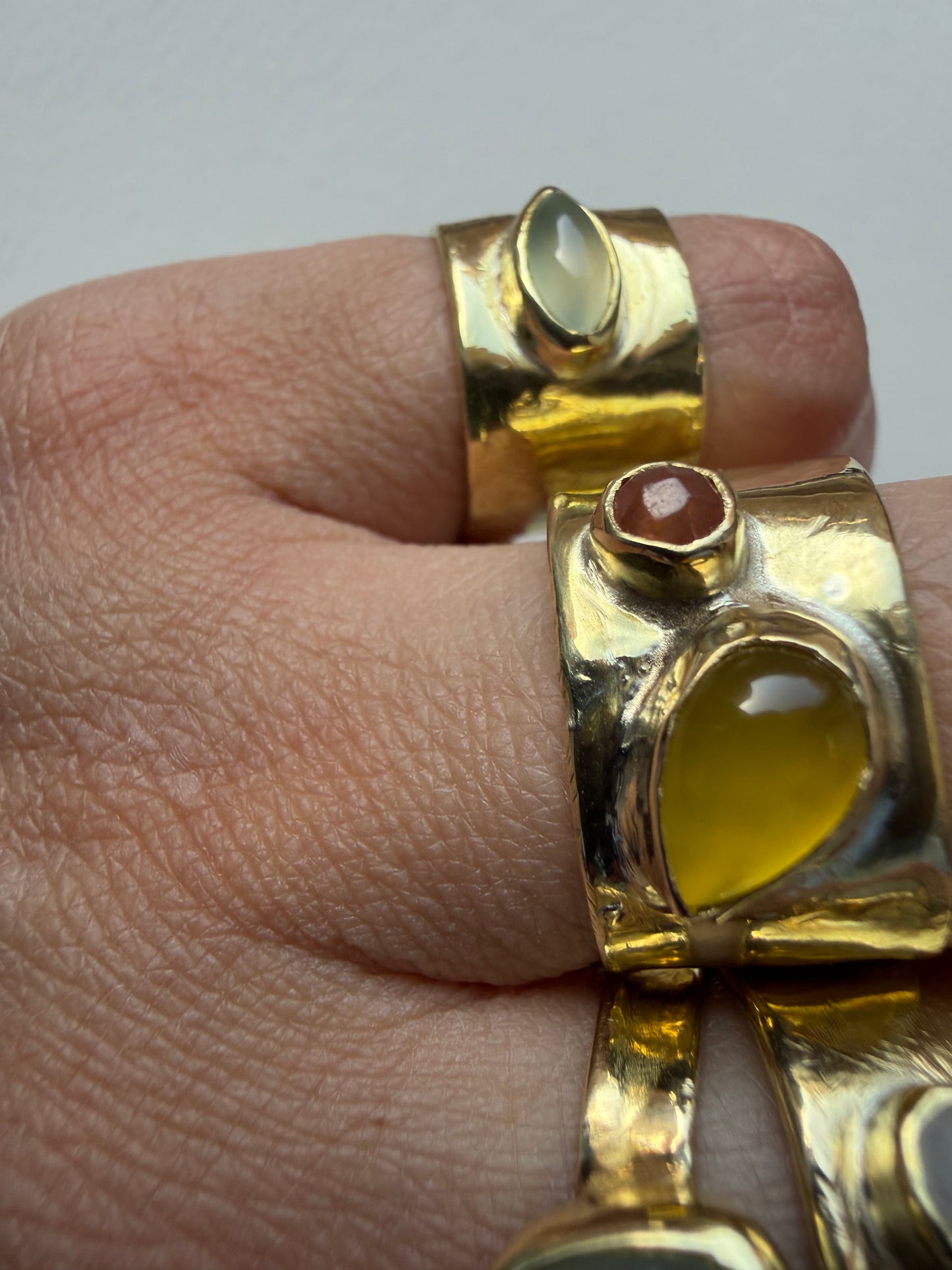 Anello fascione - Cosmo onice giallo