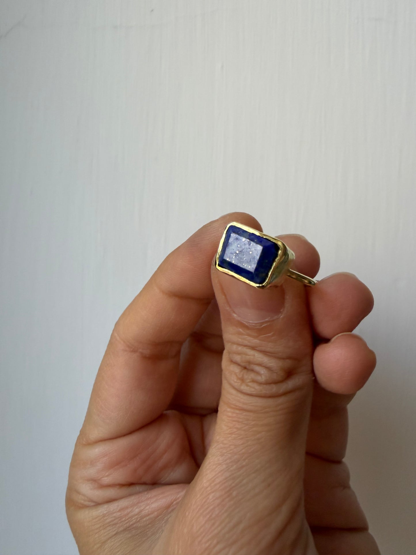 Anello con Lapislazzuli rettangolare