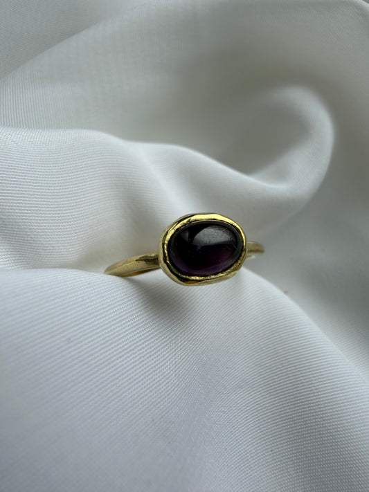 Anello con ametista ovale