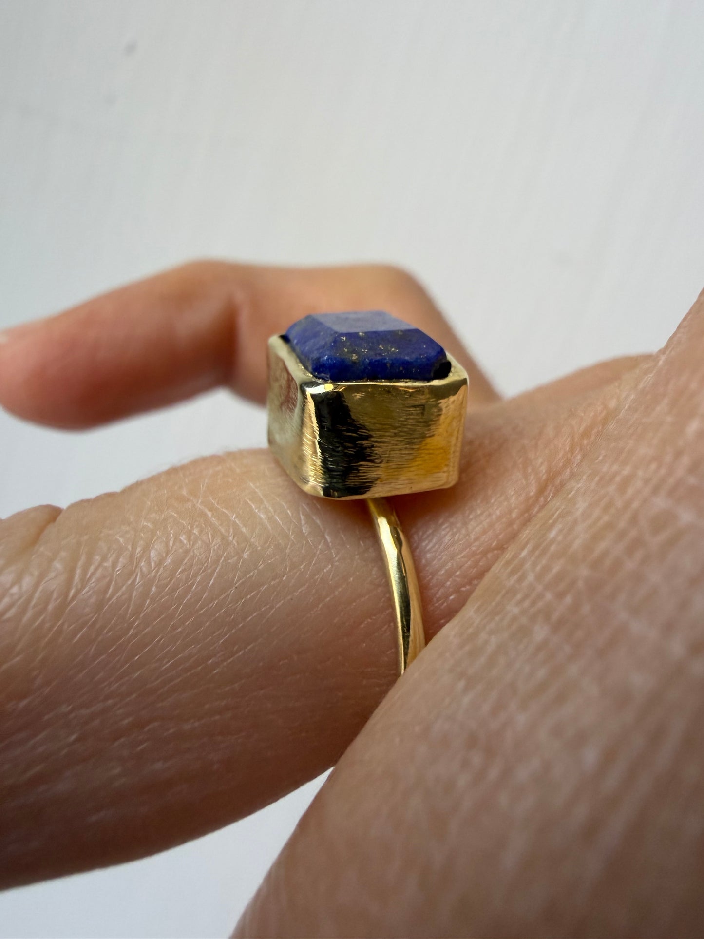 Anello con Lapislazzuli rettangolare