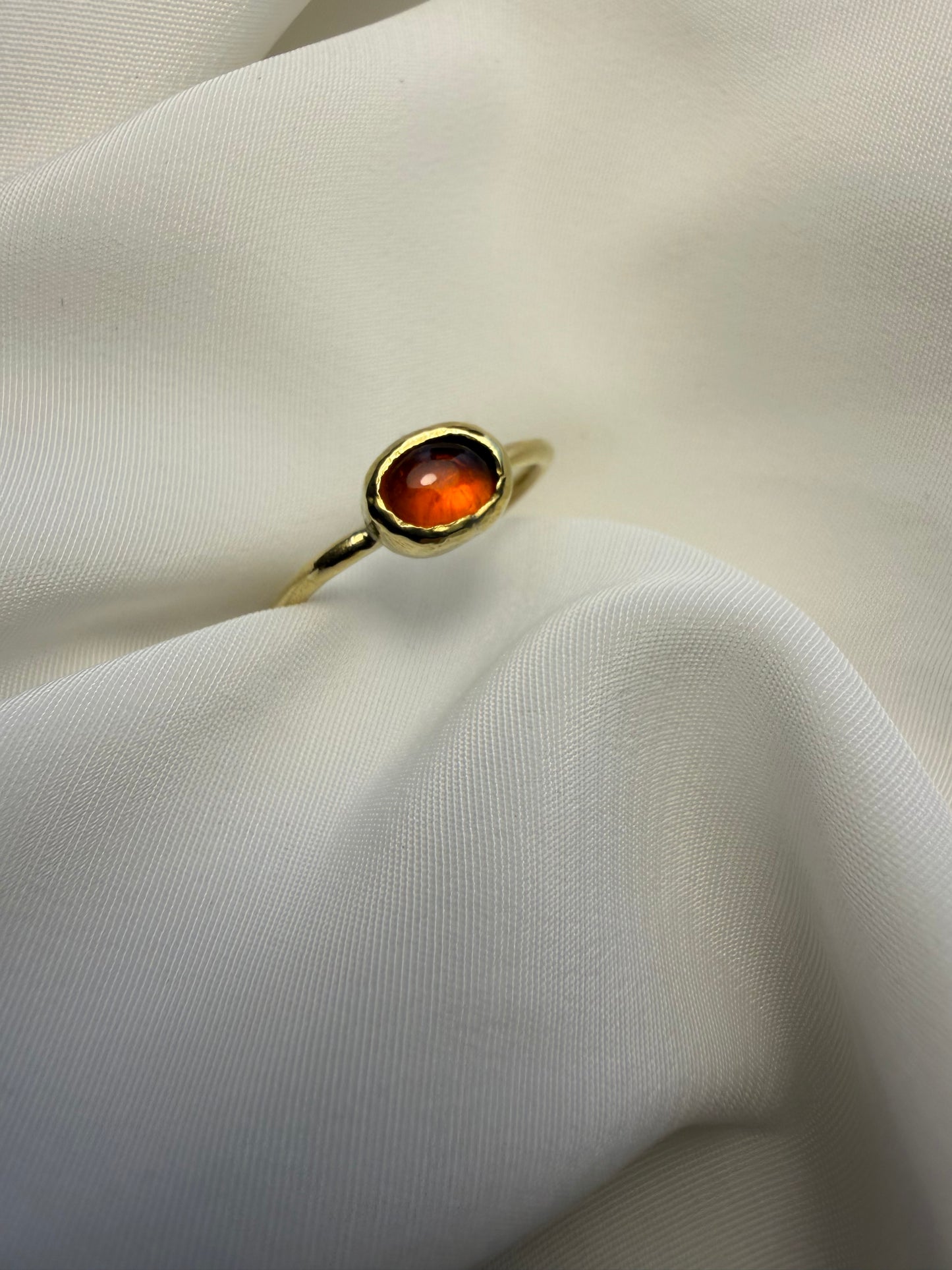 Anello con quarzo citrino cotto
