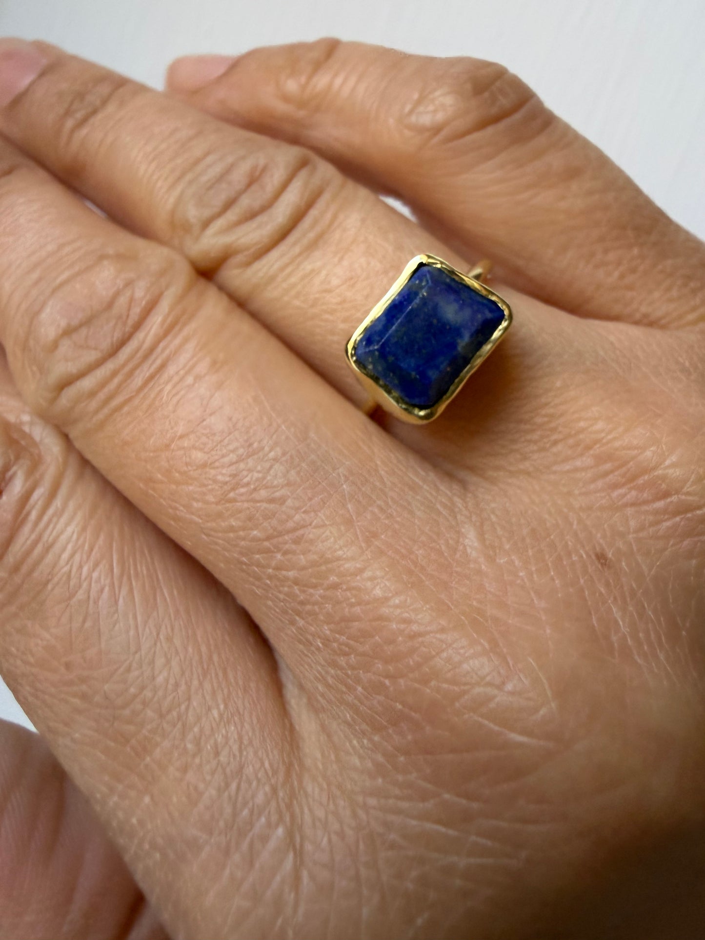 Anello con Lapislazzuli rettangolare