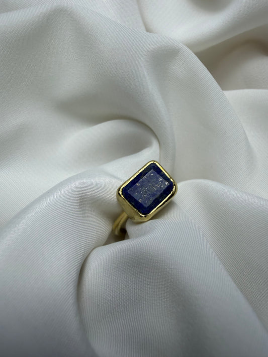 Anello con Lapislazzuli rettangolare