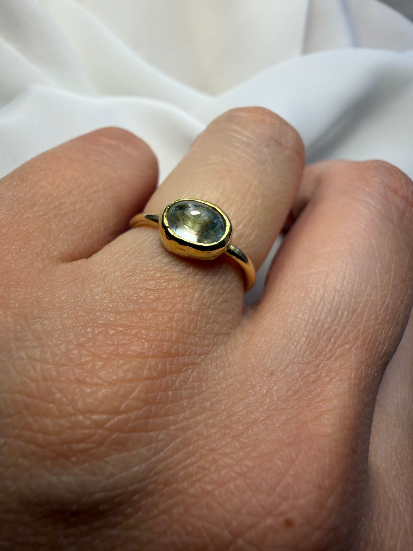 Anello con acquamarina