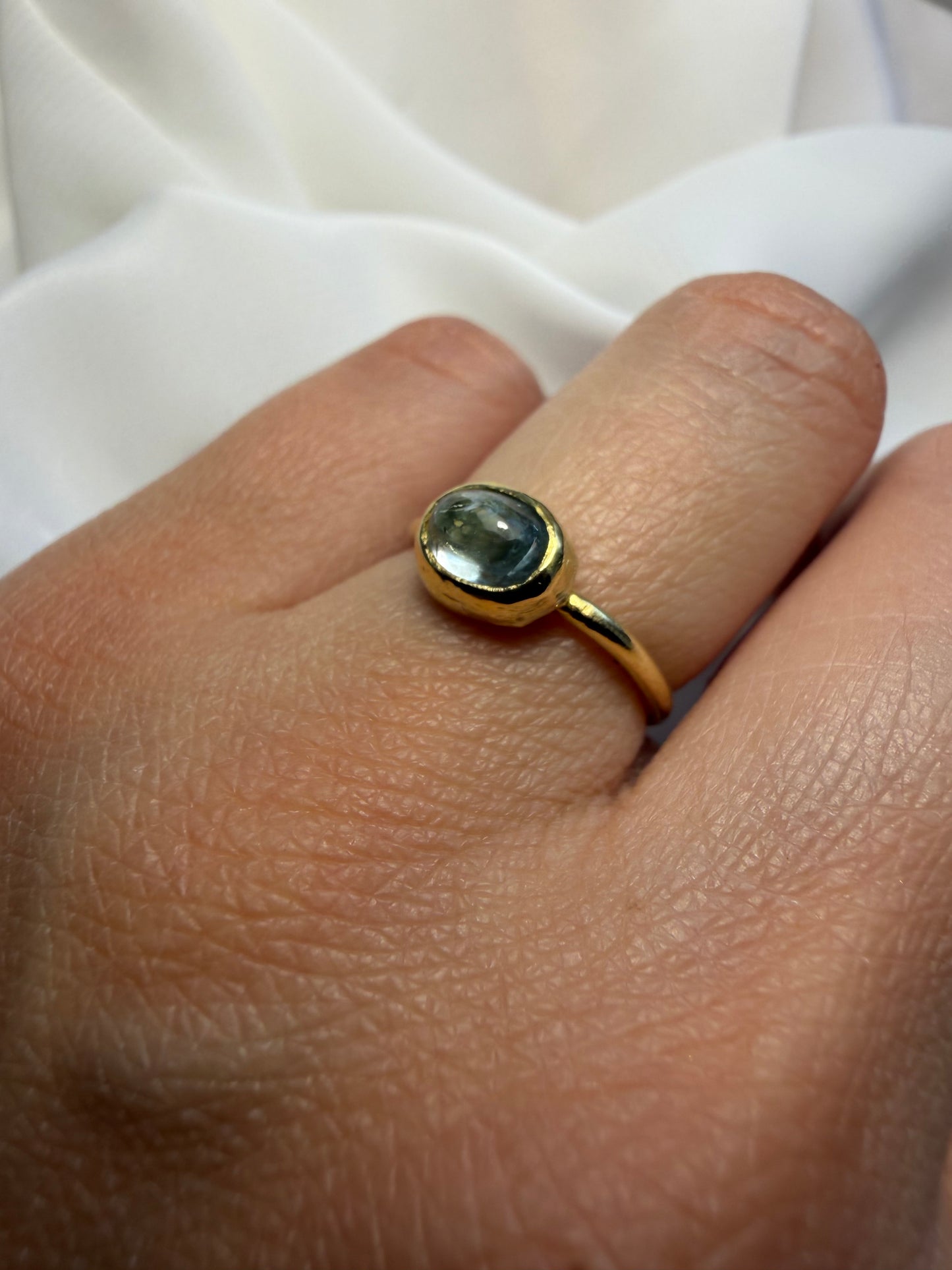 Anello con acquamarina
