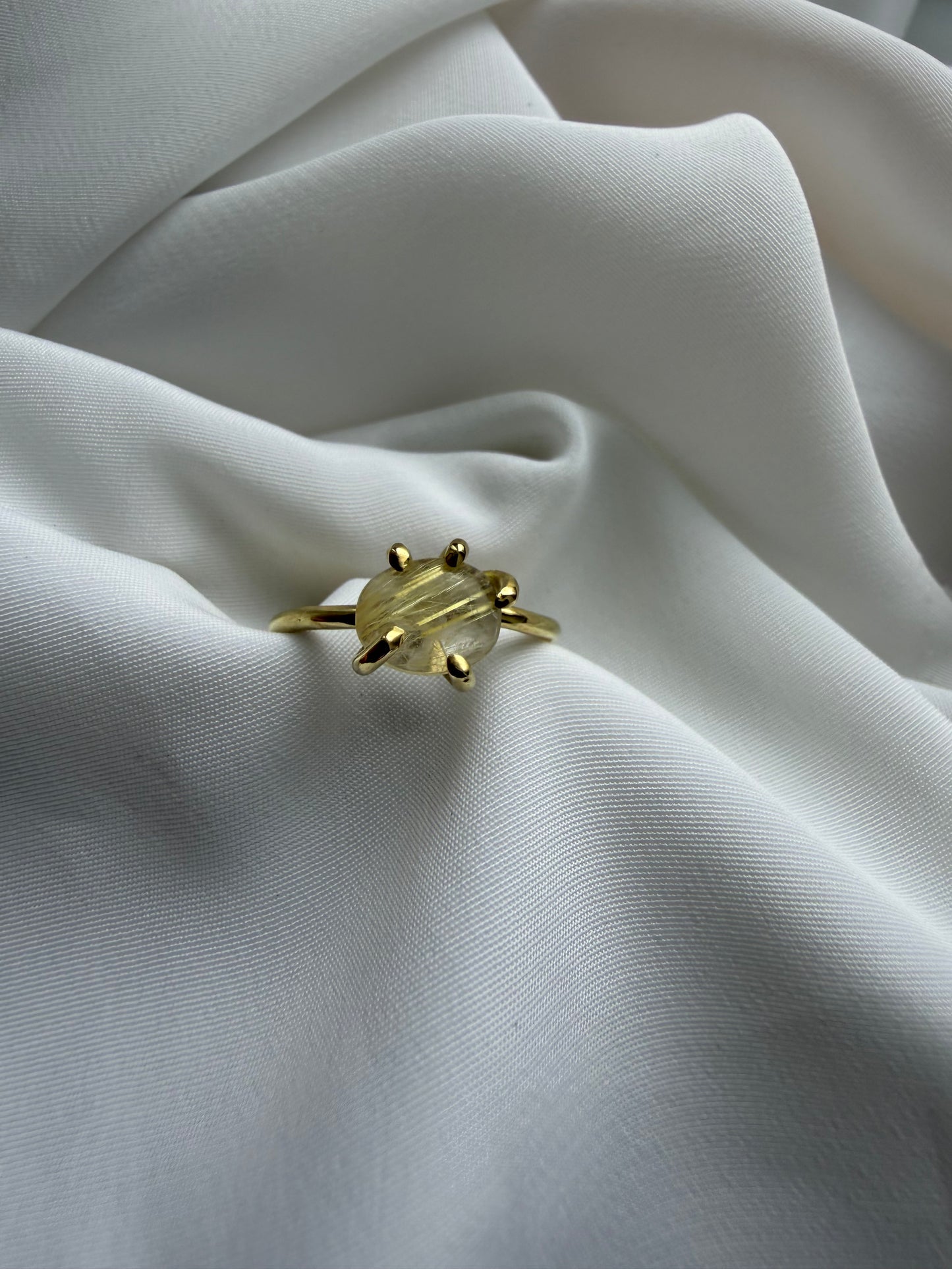 Anello con griffe - Quarzo rutilato