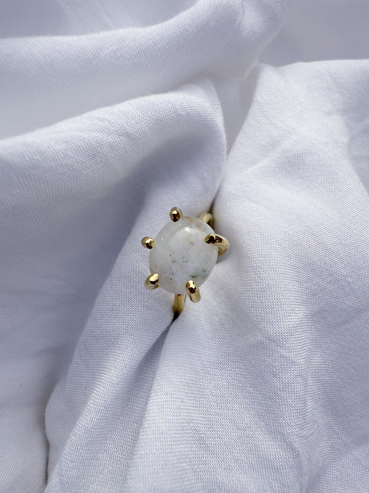 Anello con griffe- Labradorite bianca