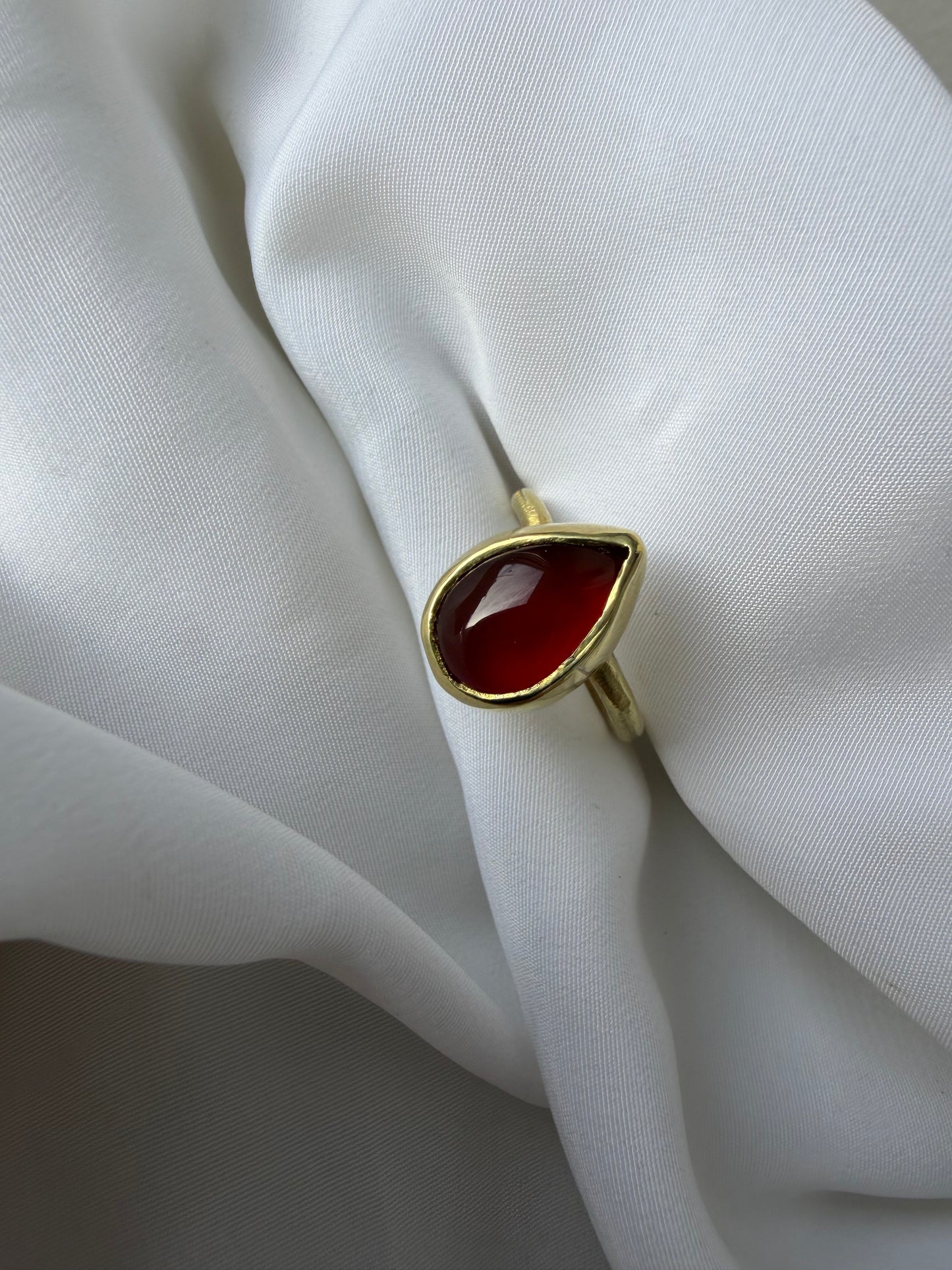 Anello a goccia - Corniola