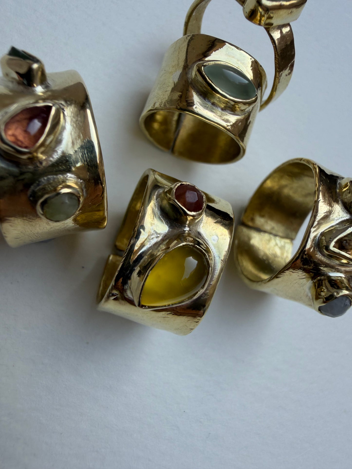 Anello fascione - Cosmo onice giallo