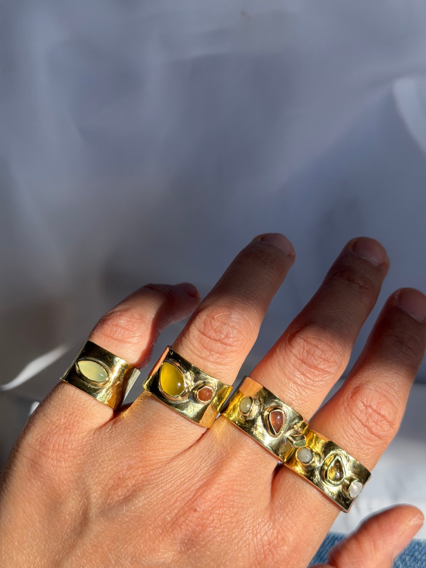 Anello fascione da mignolo - Calcedonio