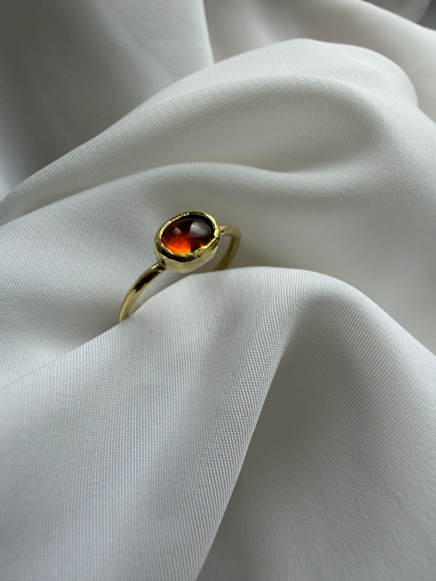 Anello con quarzo citrino cotto