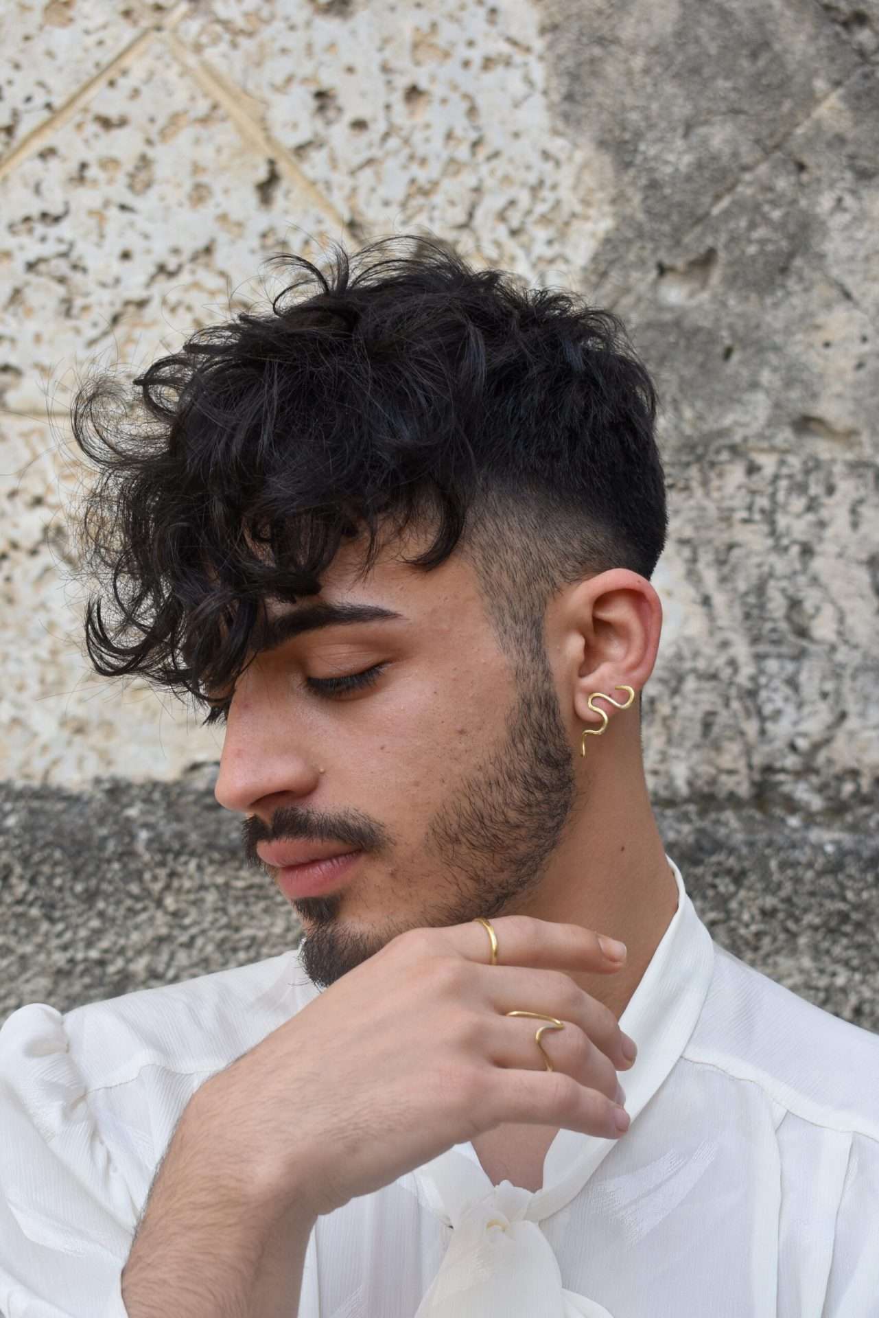 Mono orecchino filo d'oro
