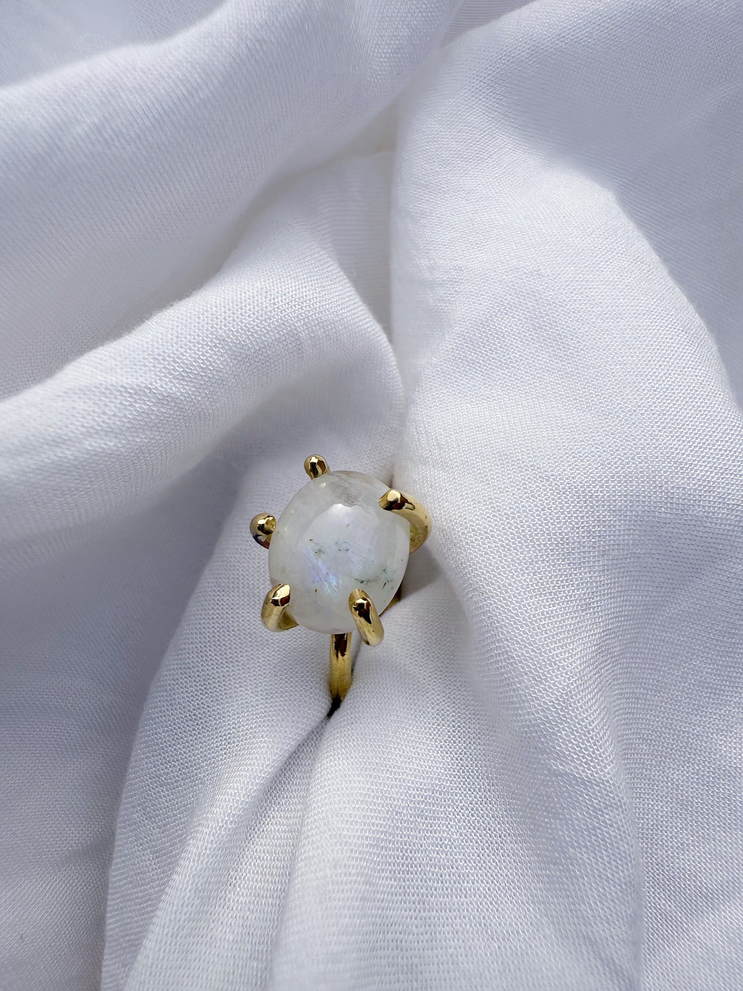 Anello con griffe- Labradorite bianca