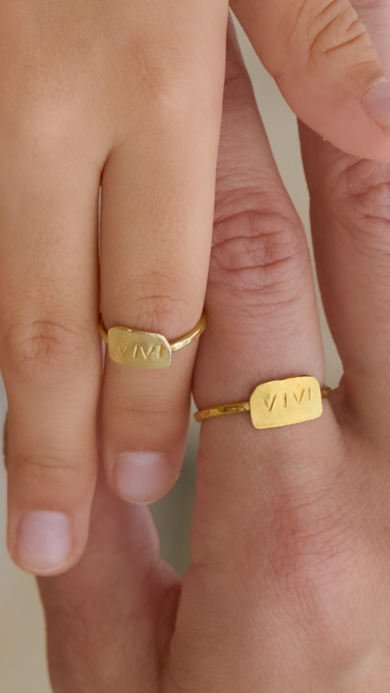 Anello VIVI