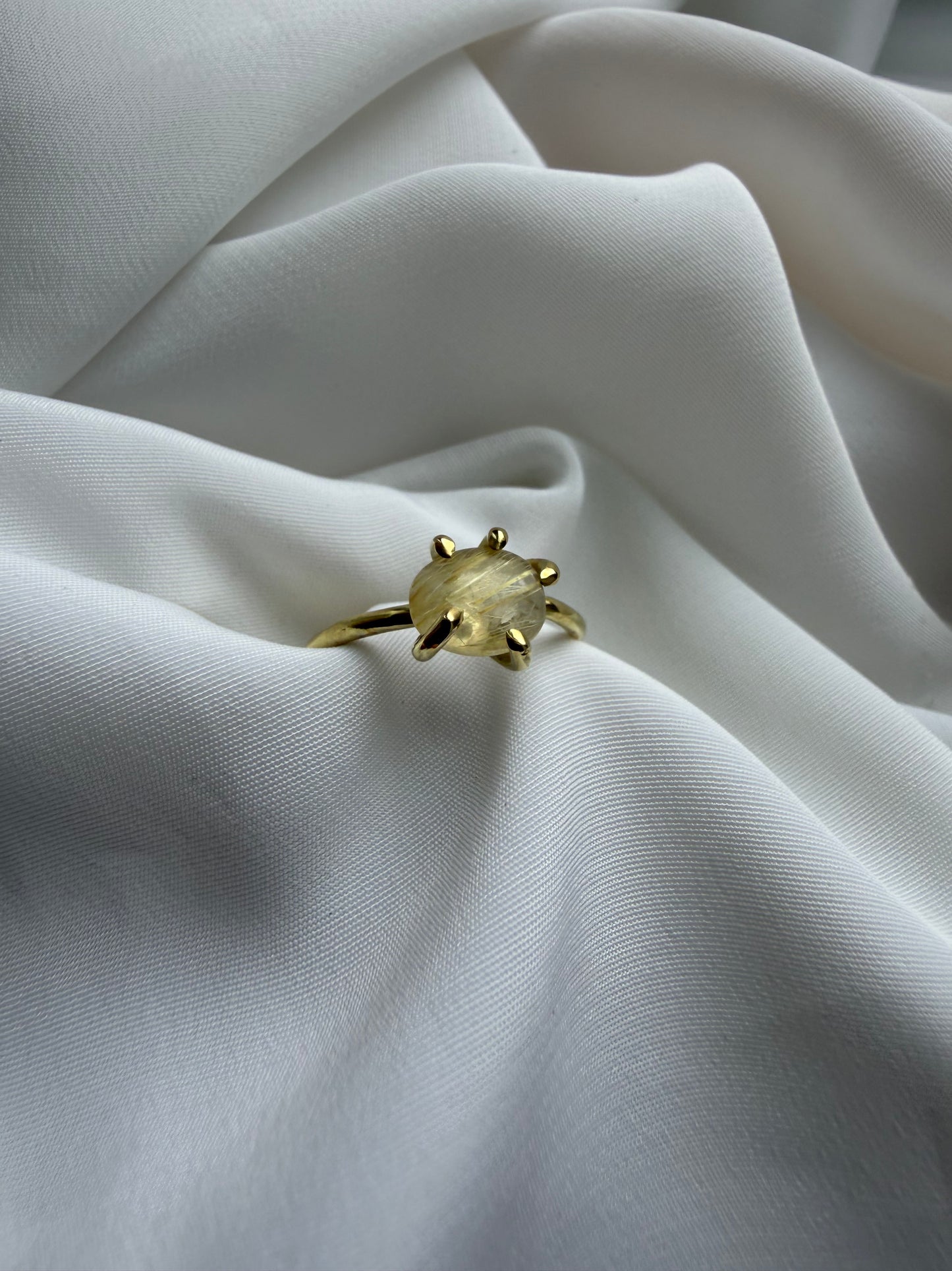 Anello con griffe - Quarzo rutilato
