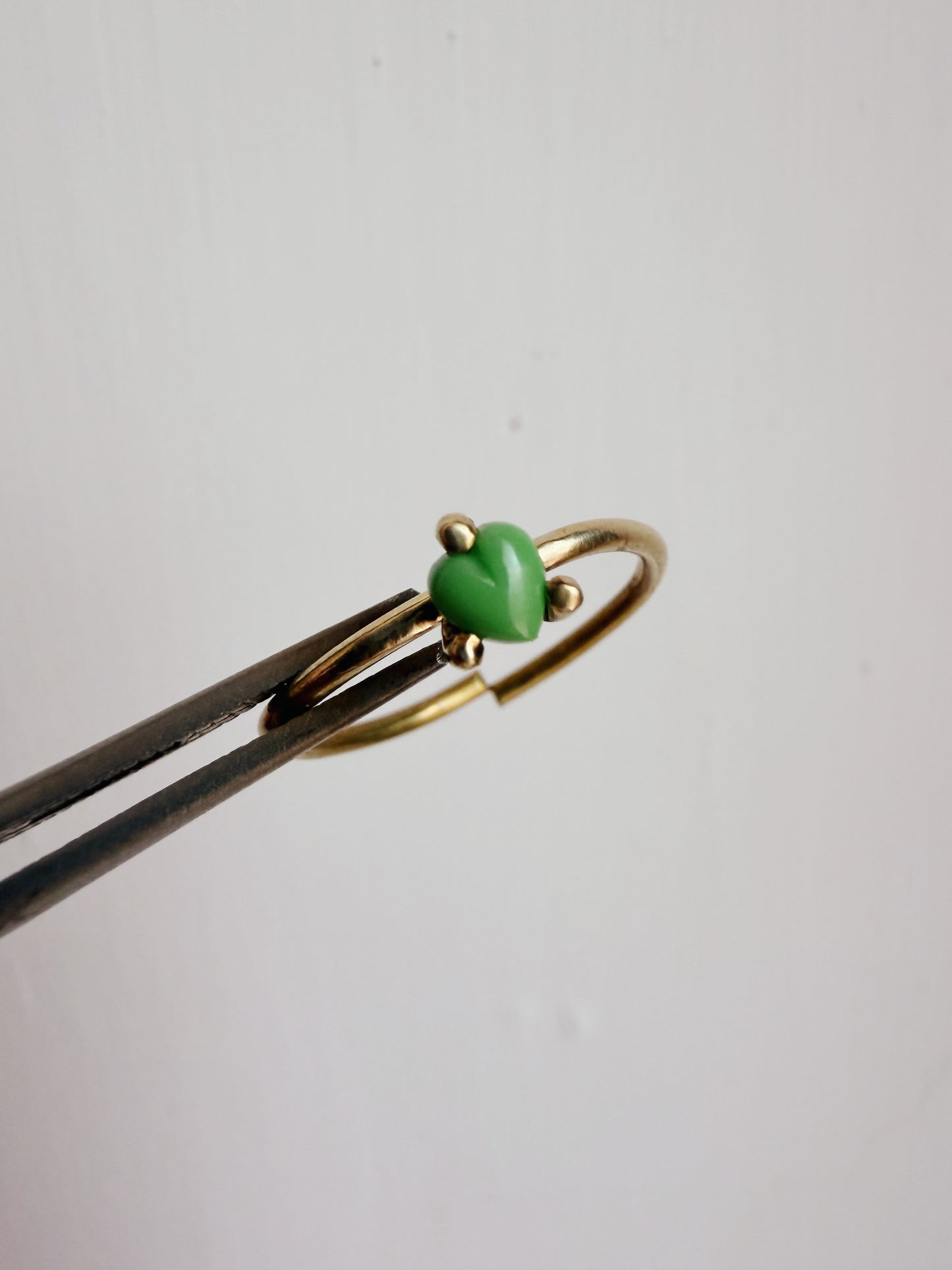 Anello minicuore colorato