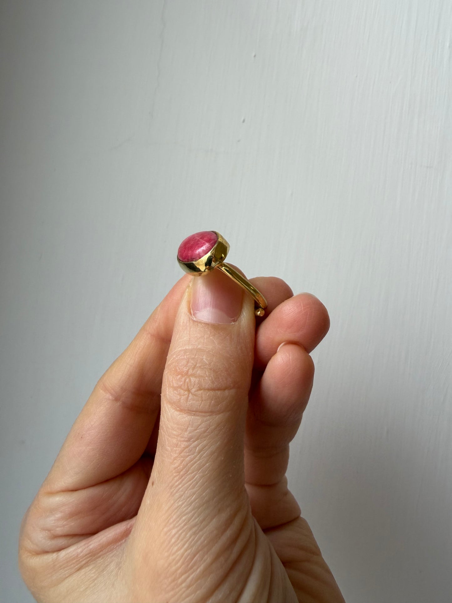 Anello con Thulite