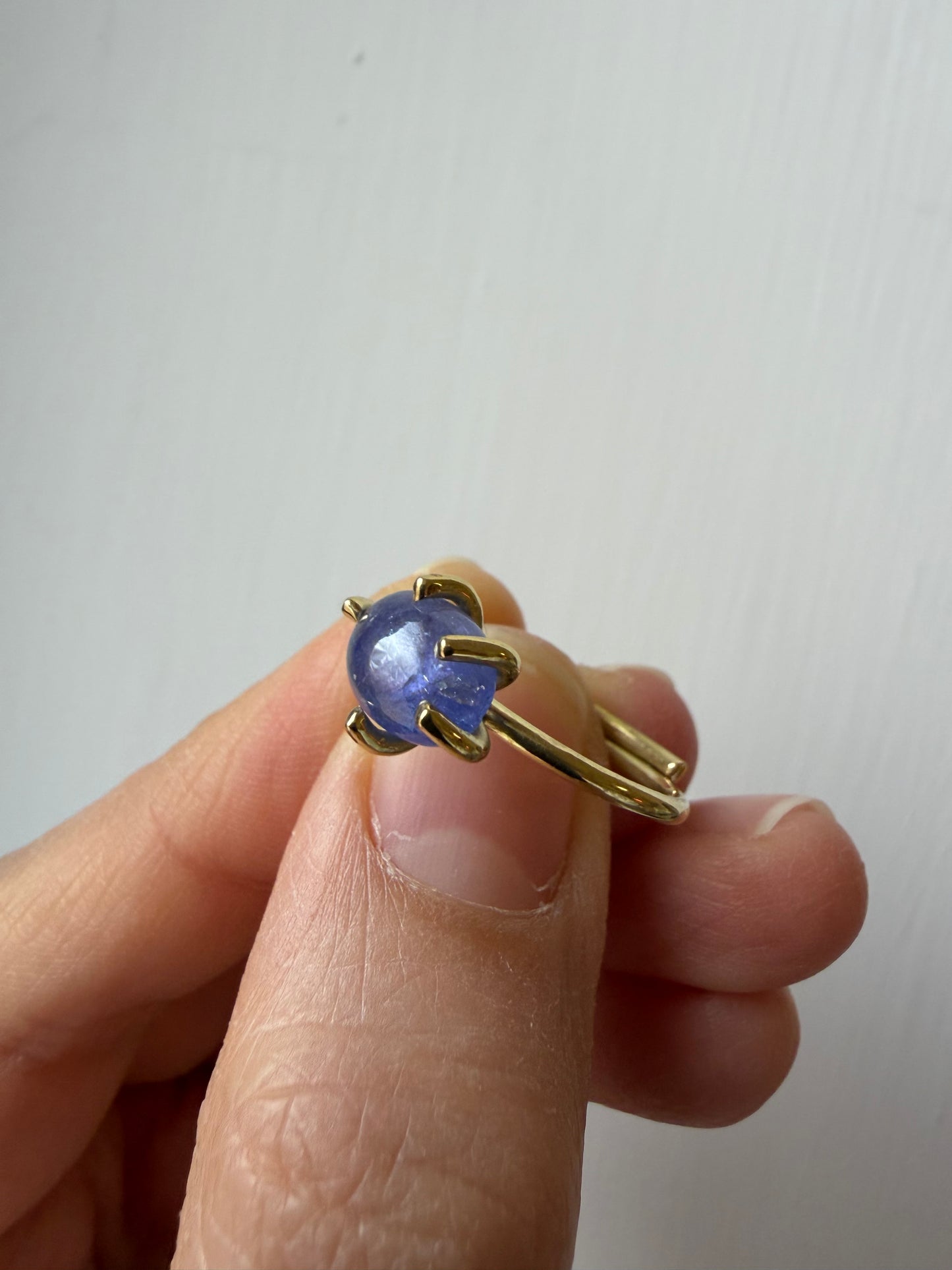 Anello con griffe - Tanzanite