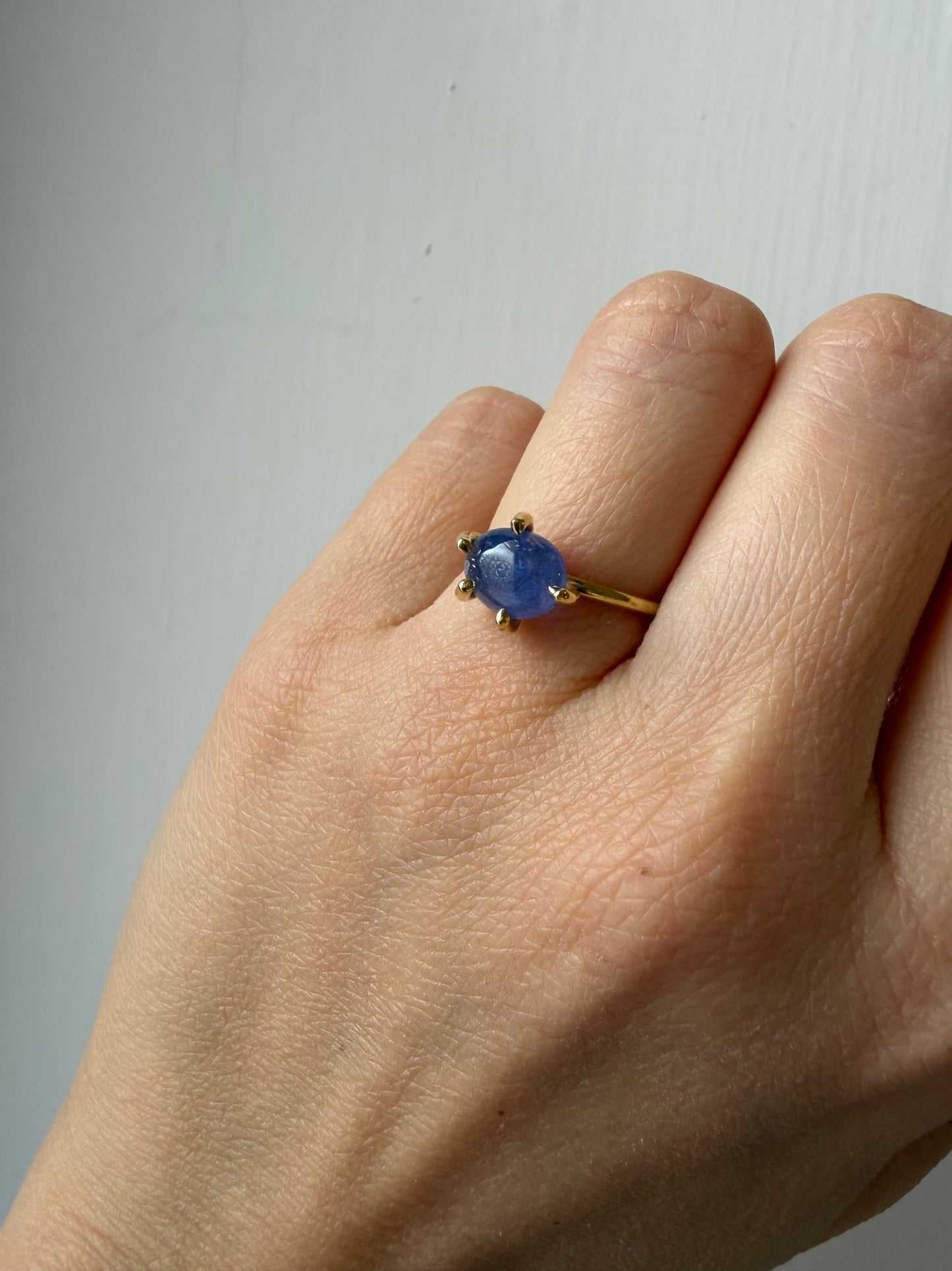 Anello con griffe - Tanzanite