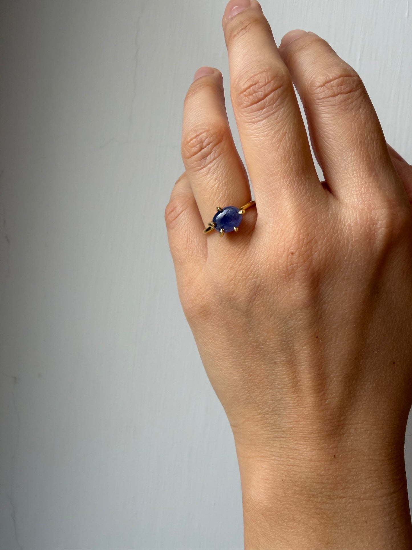 Anello con griffe - Tanzanite