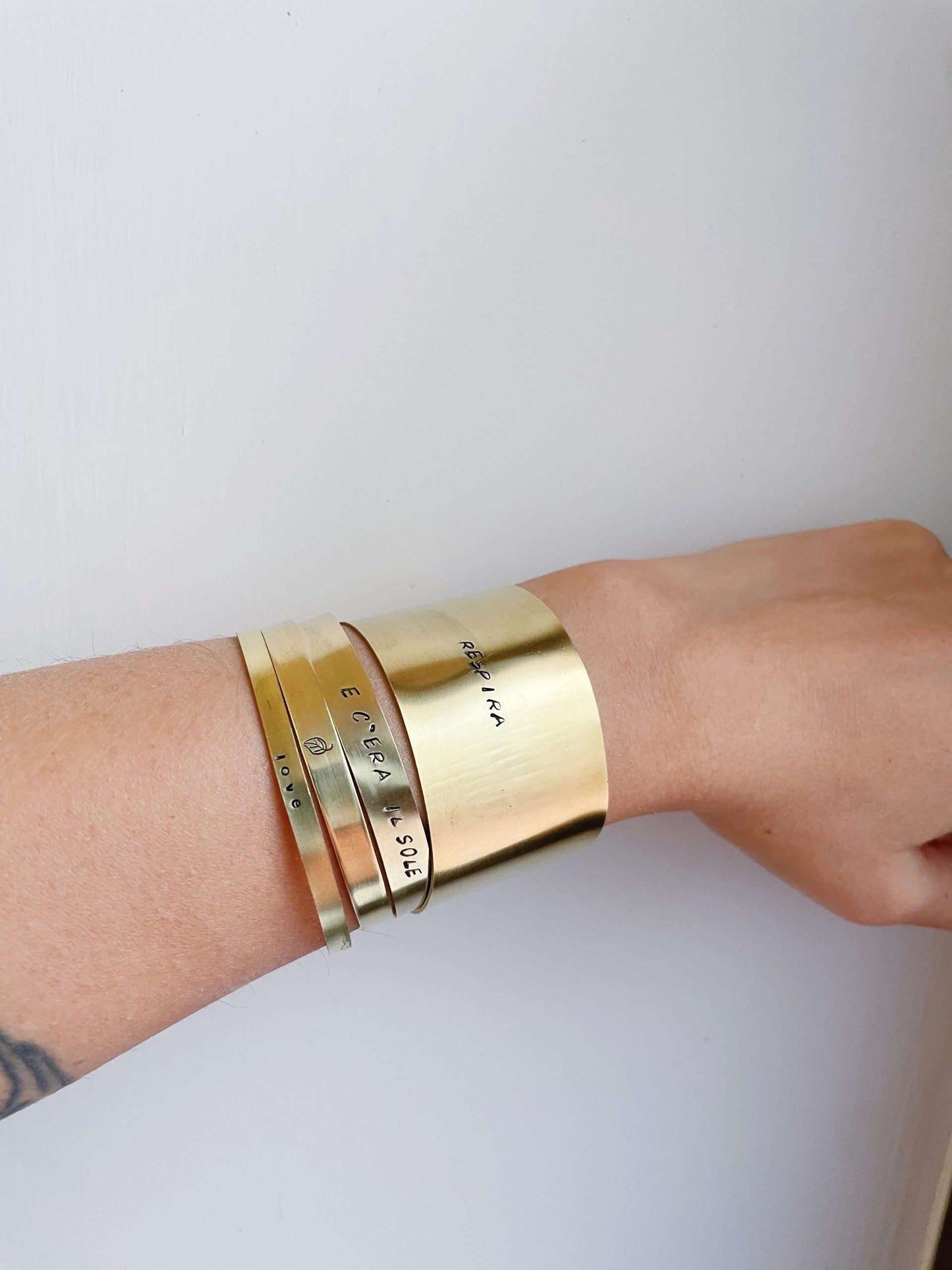 Bracciale inciso in ottone - fascia da 4 mm
