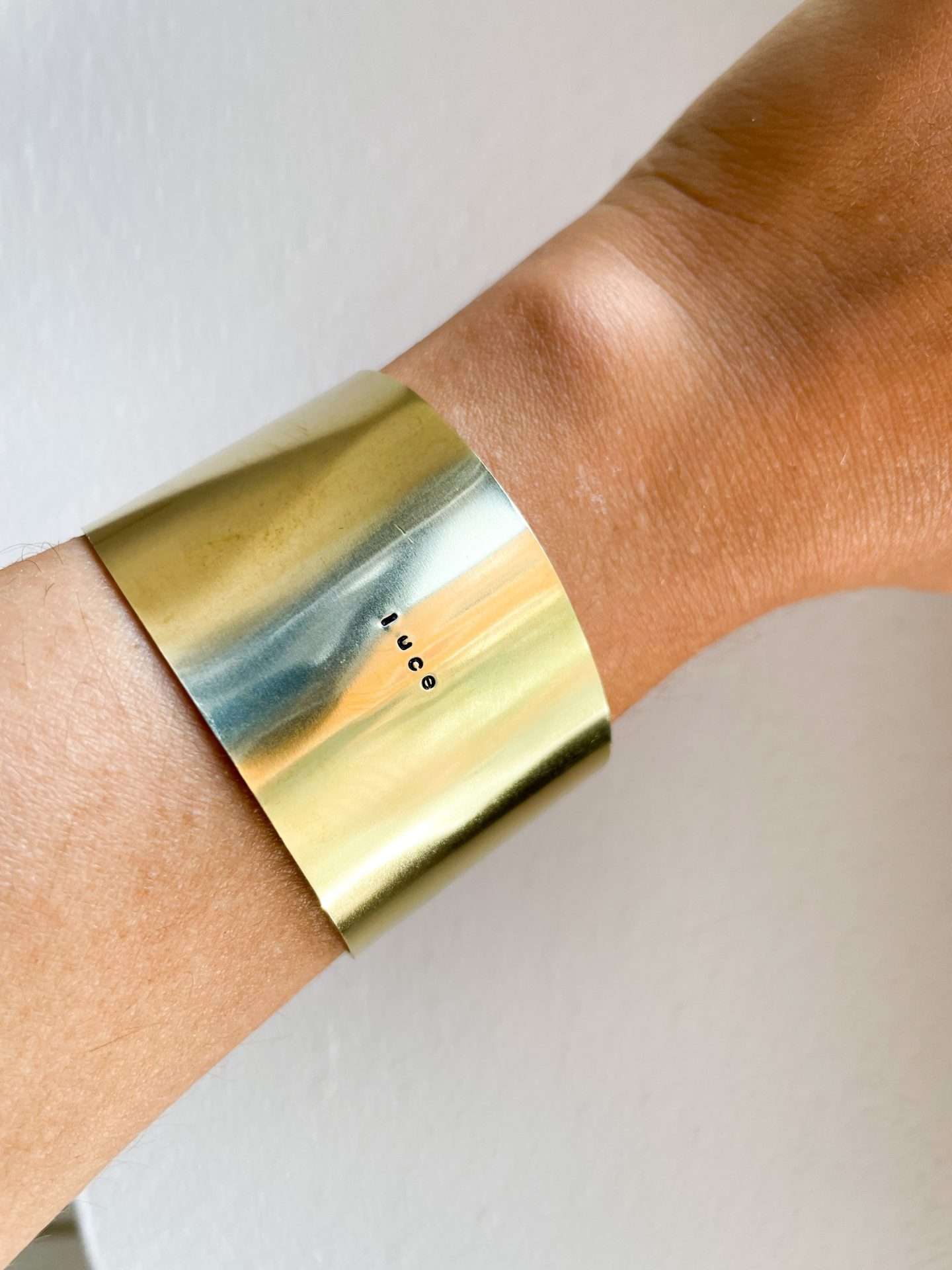 Bracciale inciso in ottone - fascia da 45 mm