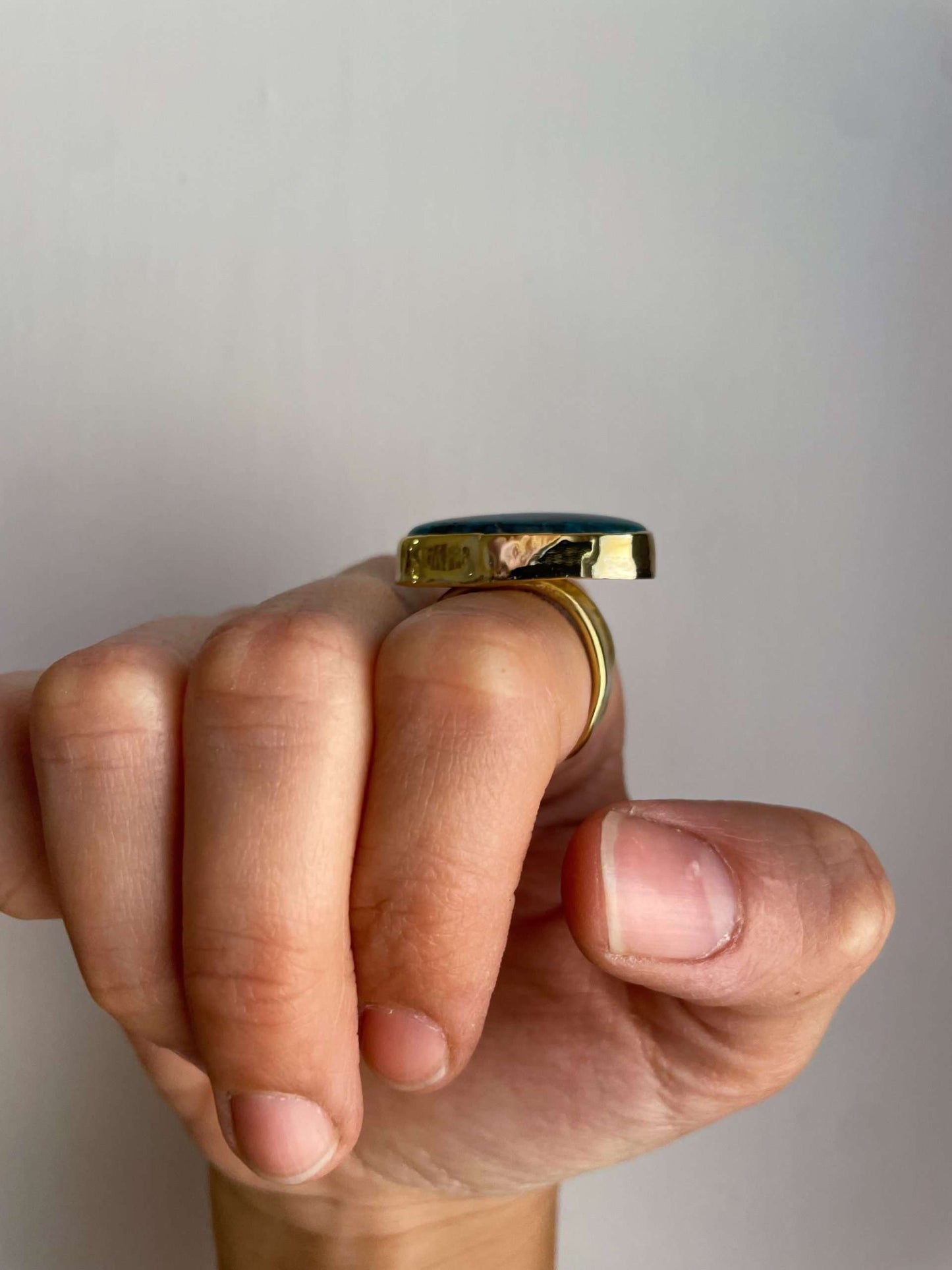Anello BIG cosmo a fascia larga con Crysocholla