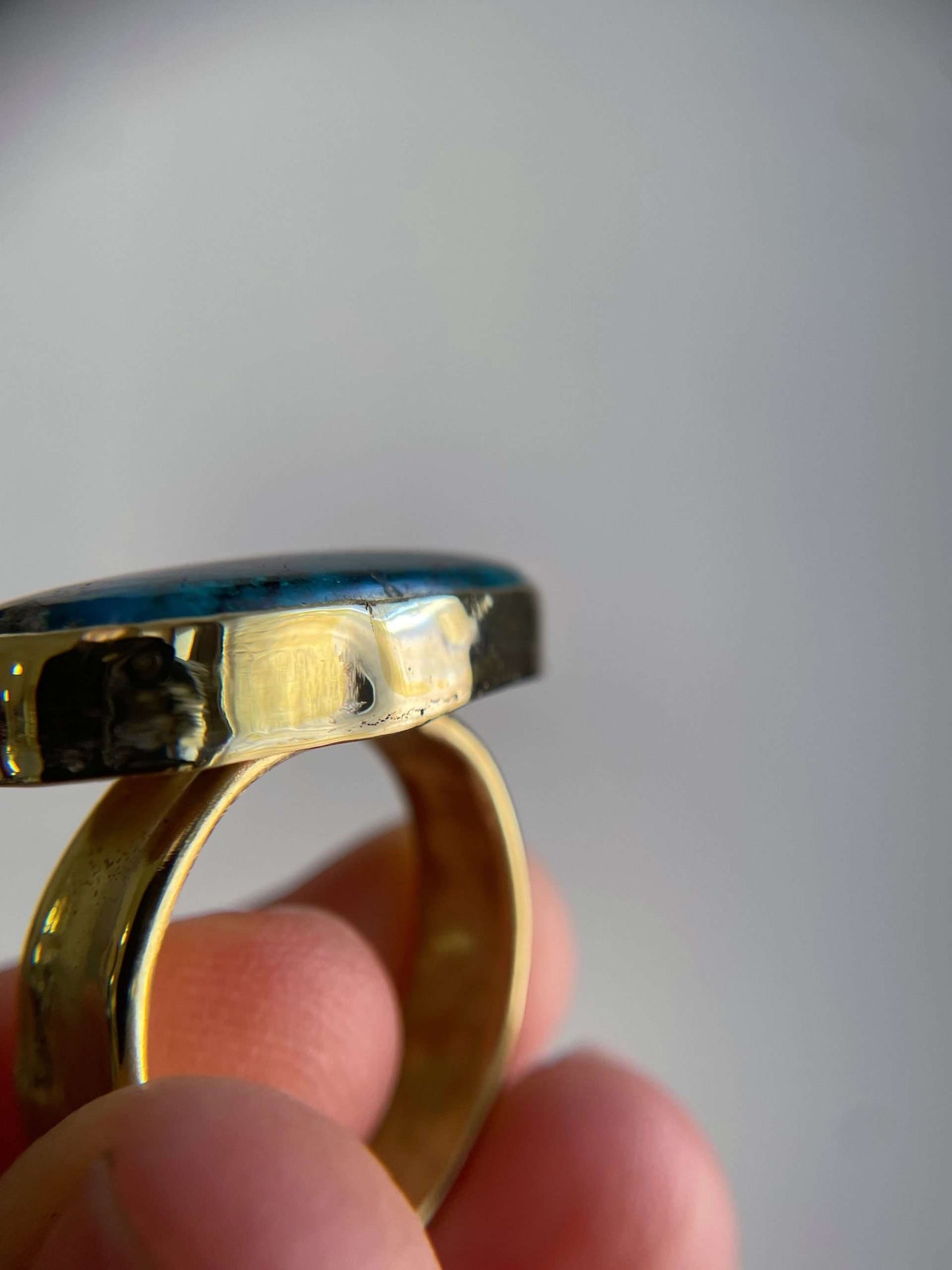 Anello BIG cosmo a fascia larga con Crysocholla