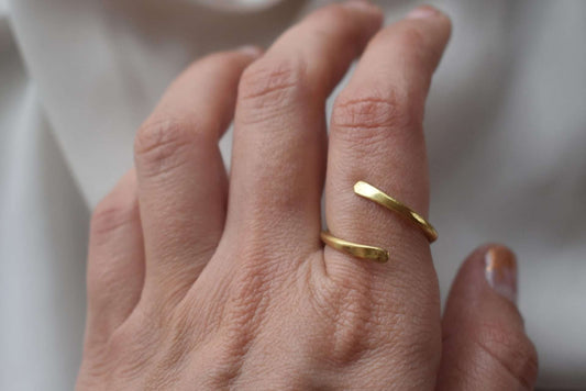 Anello martellato