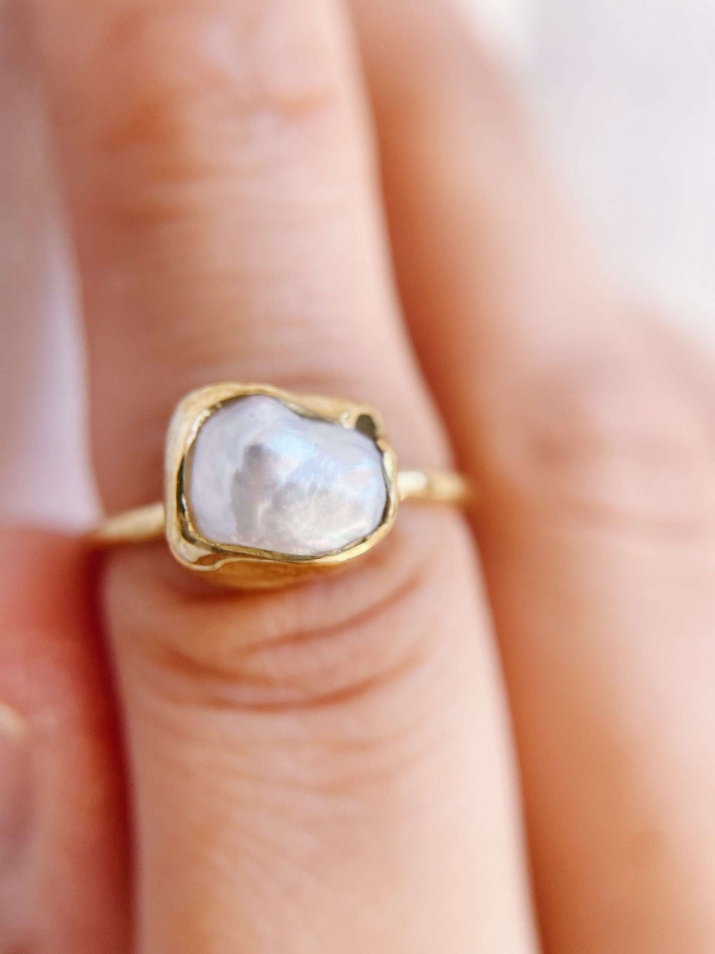 Anello cosmo irregolare - perla
