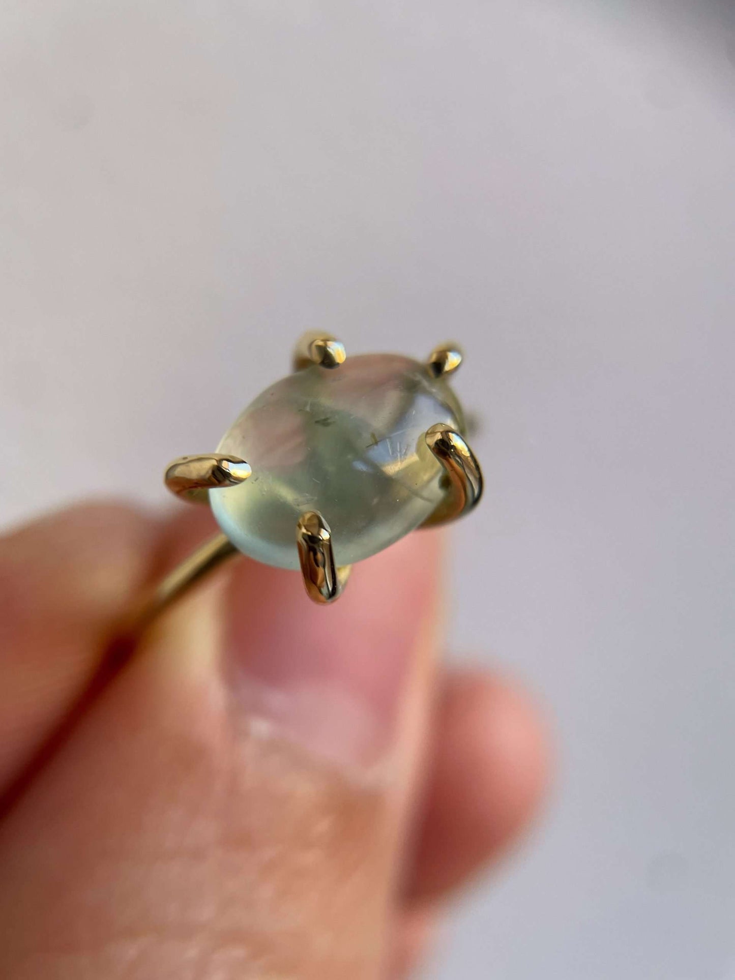 Anello con griffe - Phrenite