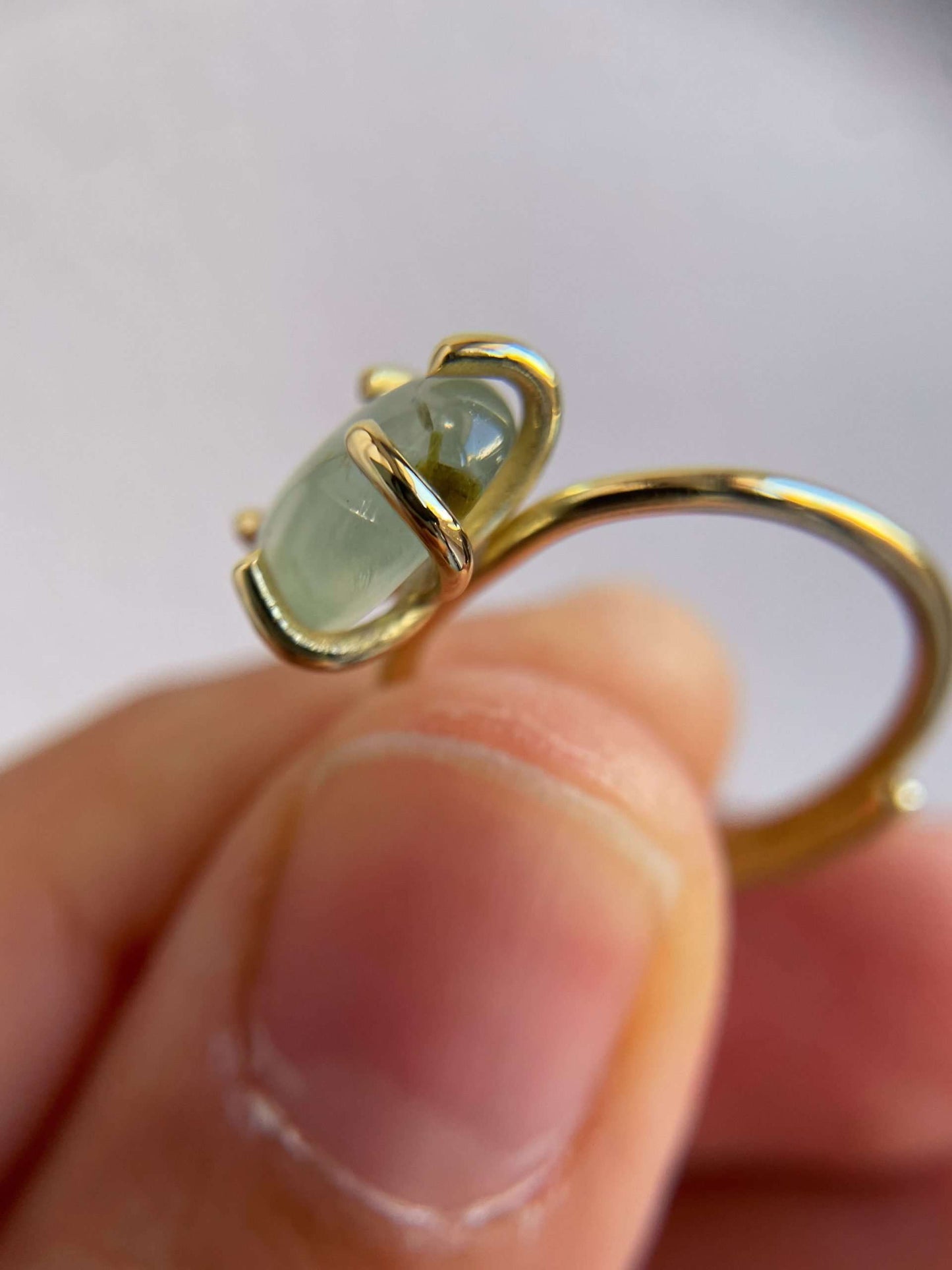 Anello con griffe - Phrenite